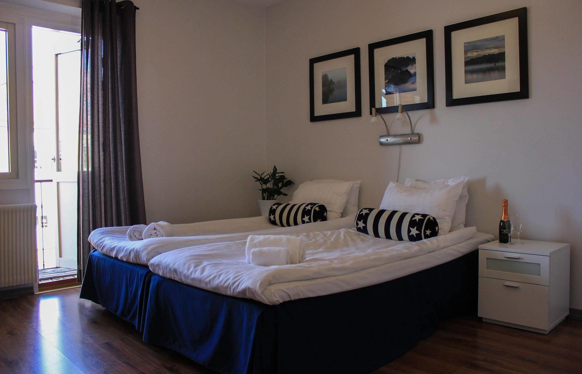 Strand Hotell Vänersborg Esterno foto